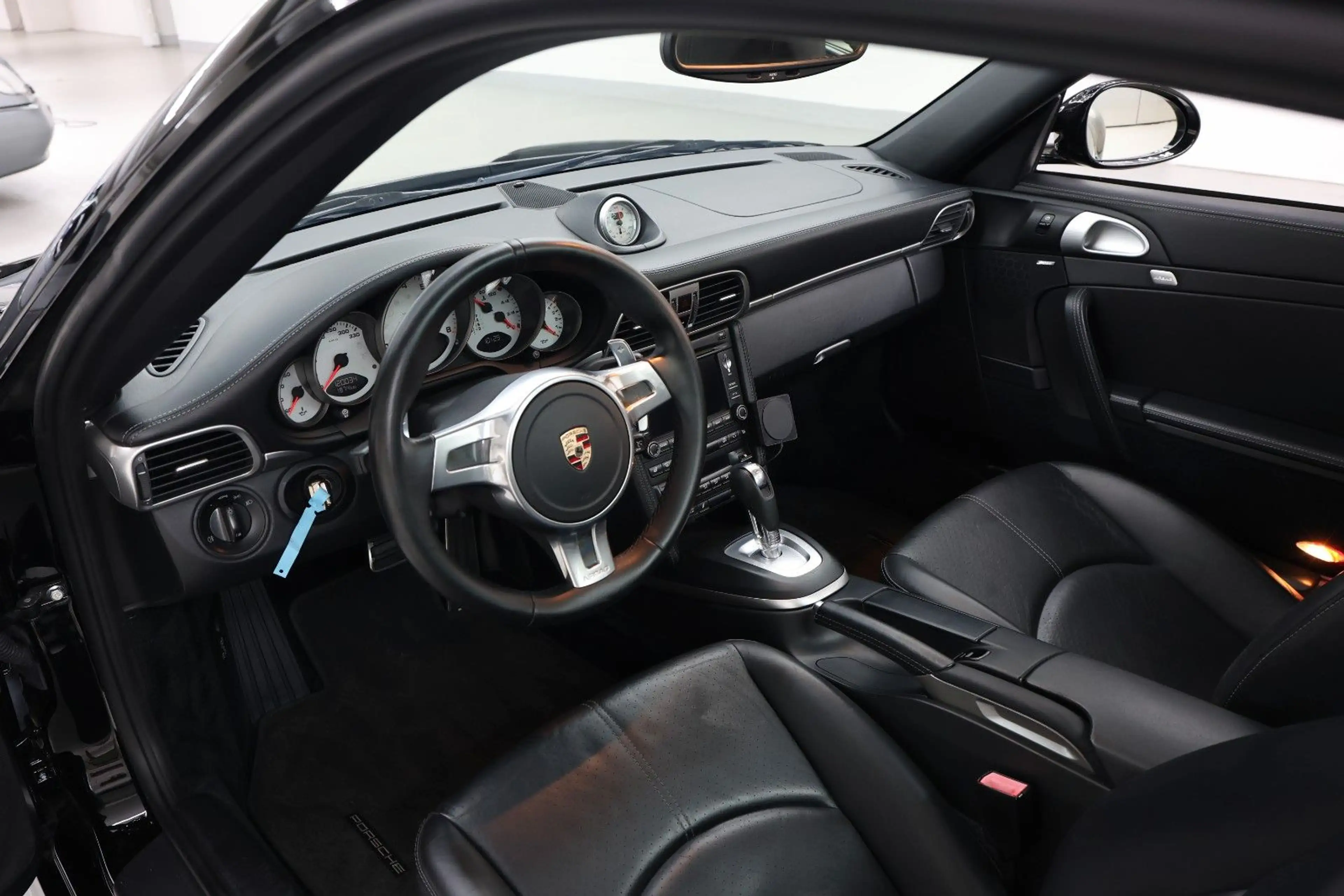 Porsche 997 4S Targa — photo 14