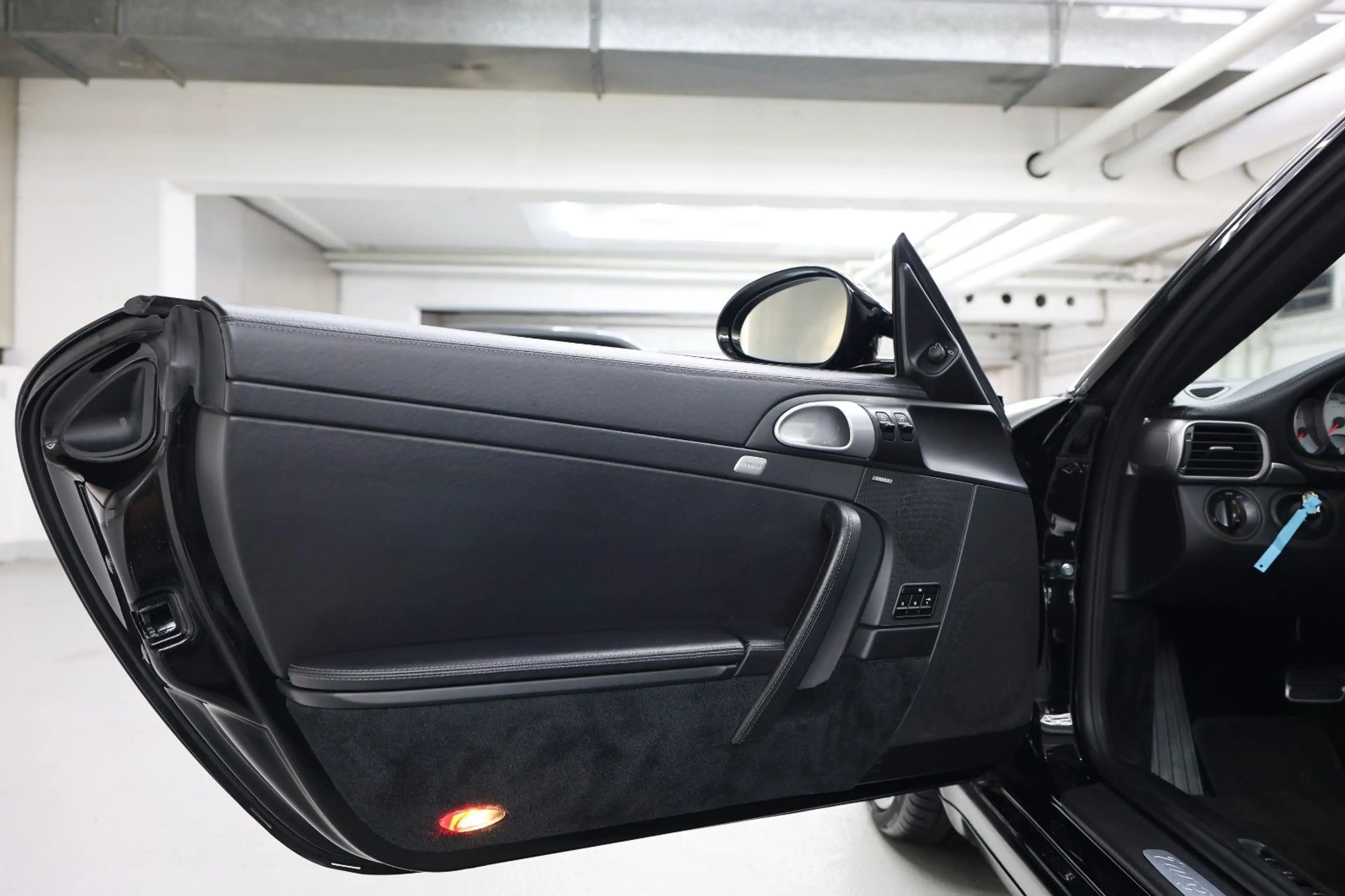 Porsche 997 4S Targa — photo 12