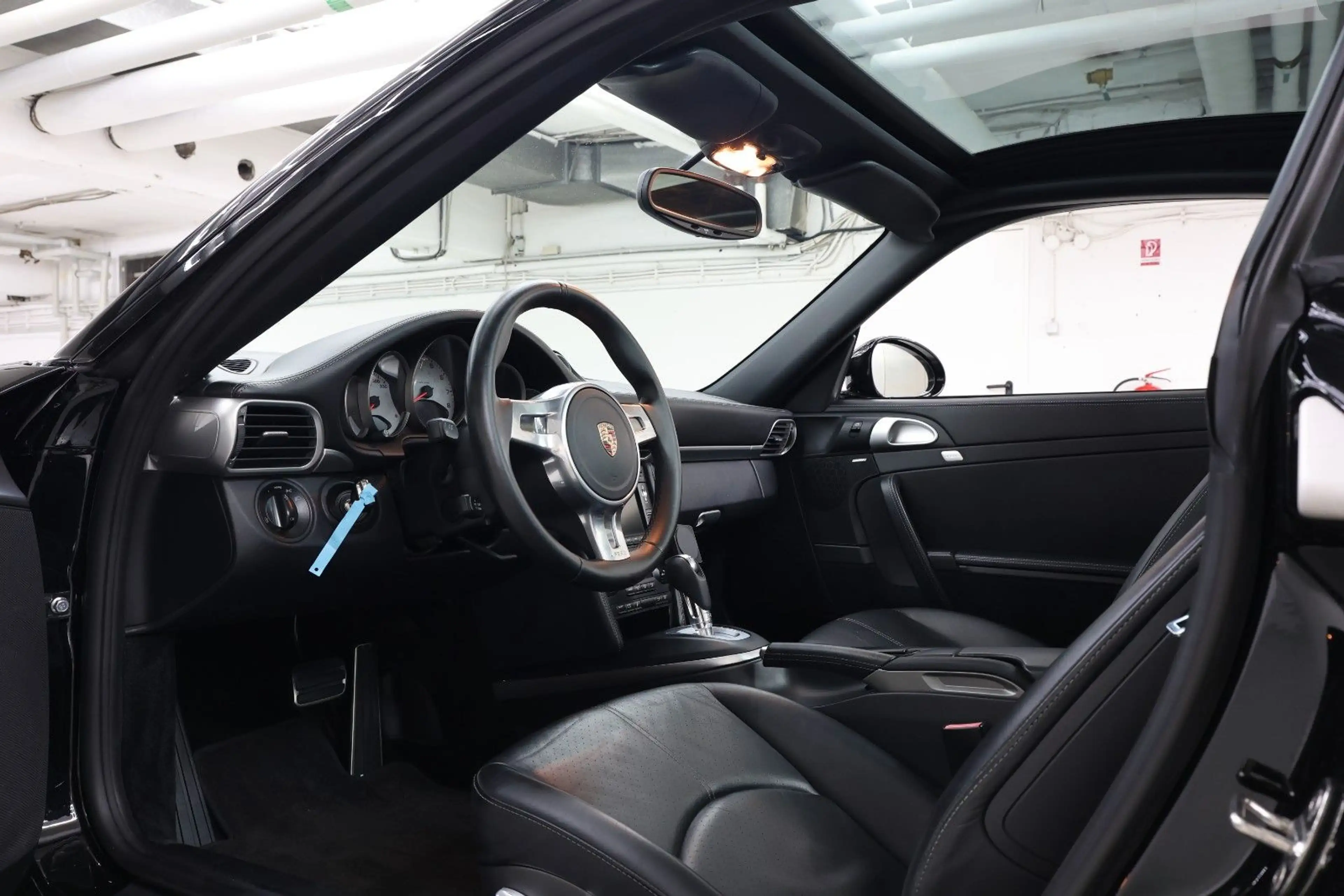 Porsche 997 4S Targa — photo 13