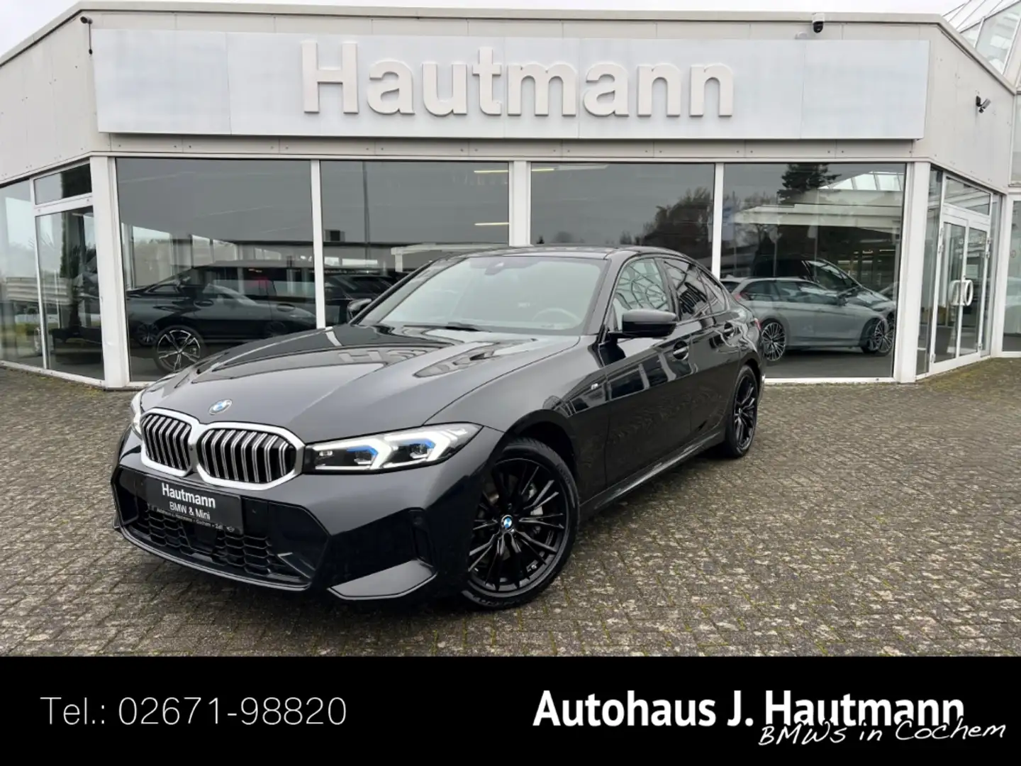 BMW 330 i xDrive M Sport +NP:76.429€+AHK+ACC+360°+HUP+ Schwarz - 1