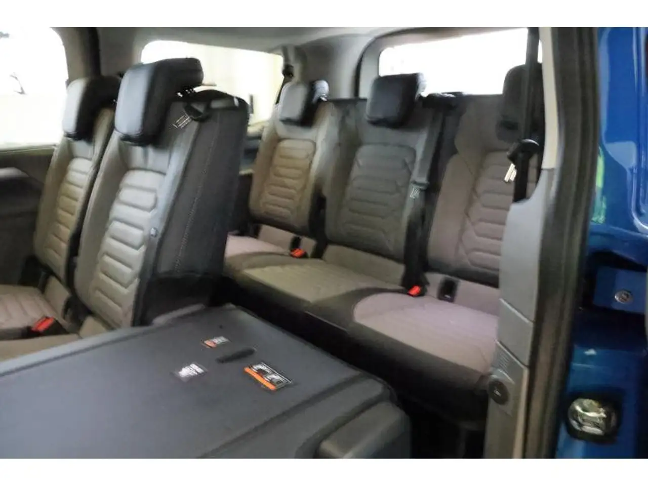 Volkswagen T7 Caravelle 2026 — фото 10