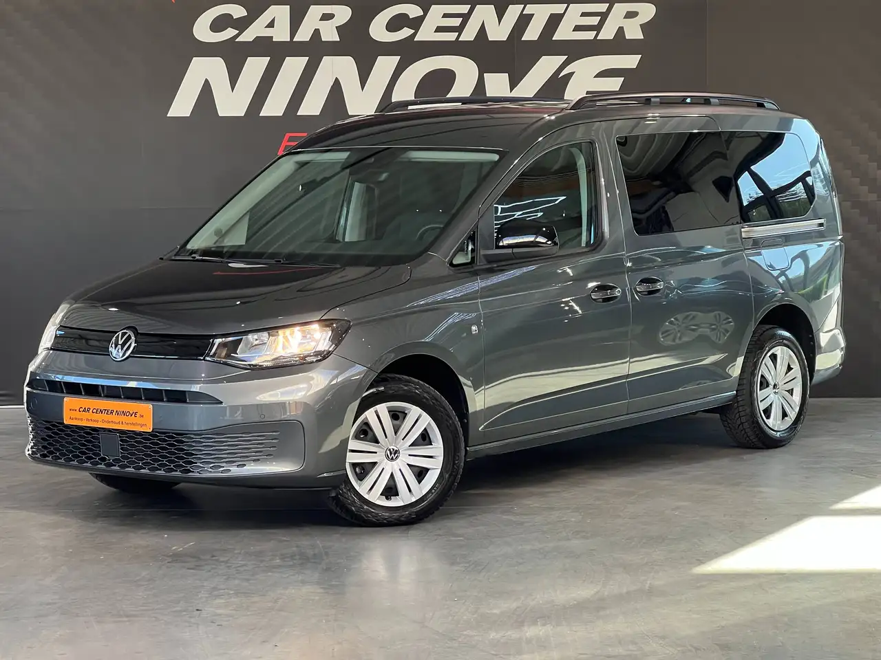 Volkswagen Caddy Maxi Combi Plus 2.0 TDi 5 pl. / Camera + Park Assist / Apple