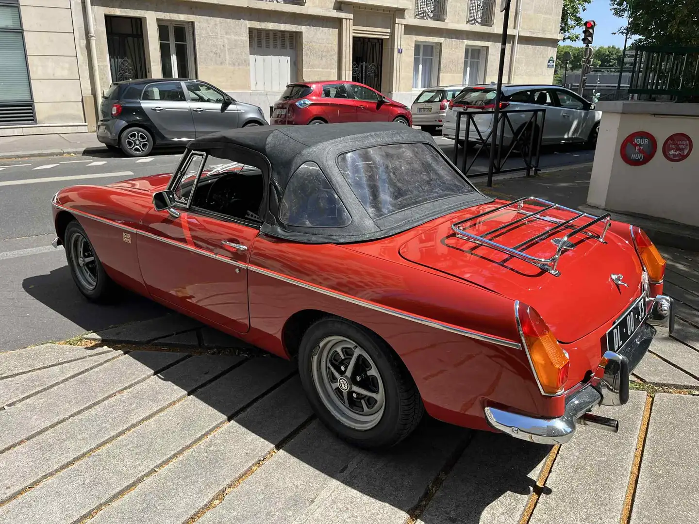 MG MGB Rouge - 2