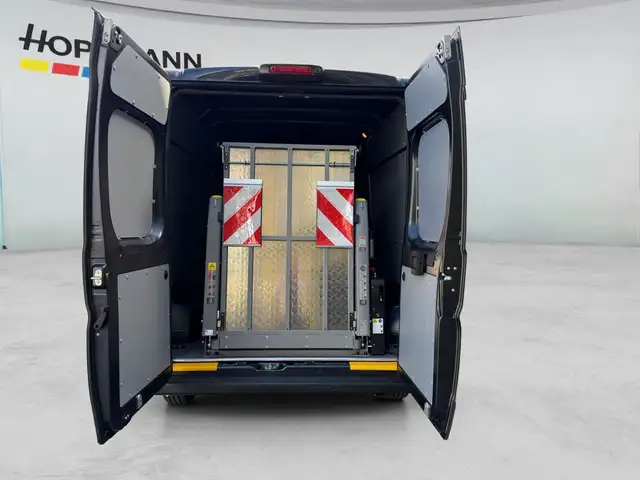 Fiat Ducato view 5