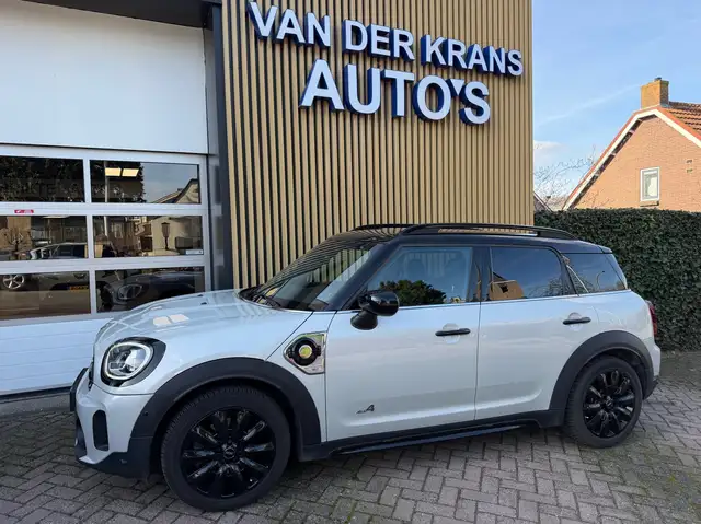 MINI Cooper SE Countryman Hybrid ALL4 Chili
