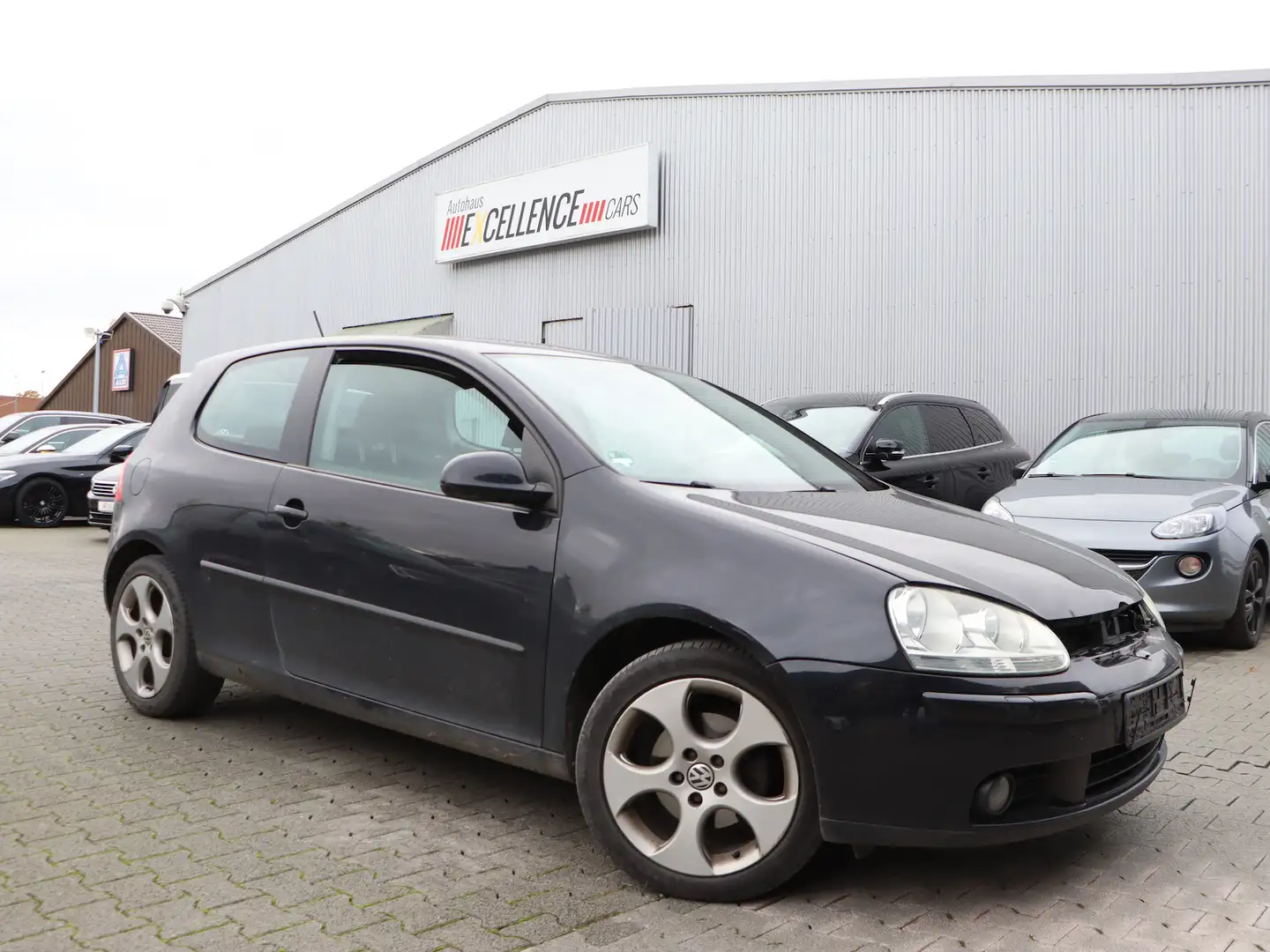 Volkswagen Golf V 2.0 TDI TOUR / 3-TÜR / NAVI+ANDROID Noir - 2