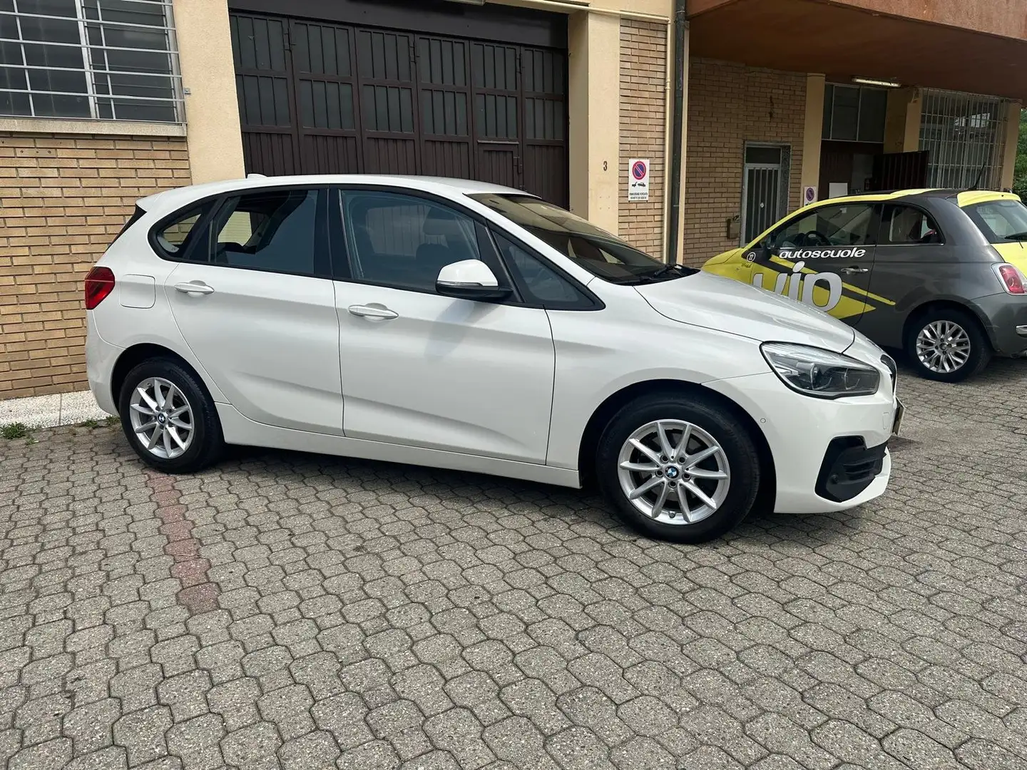 BMW 216 Serie 2 Active Tourer 216d Active Tourer Luxury Bianco - 1