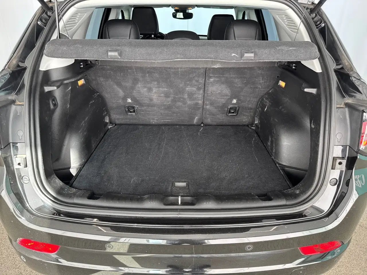 Jeep Compass 1.5 Turbo MHEV T4 96kW S DDCT 11