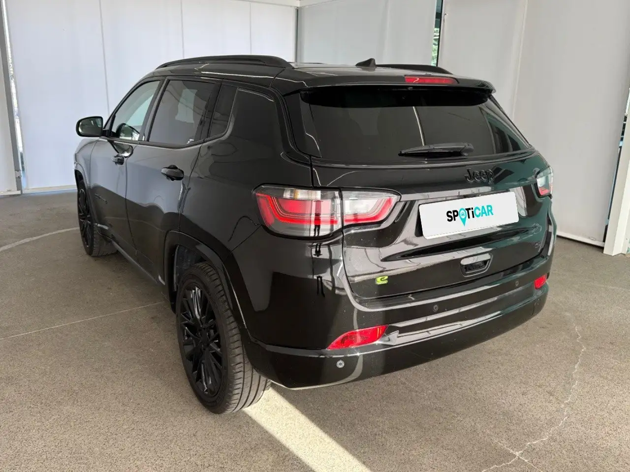 Jeep Compass 1.5 Turbo MHEV T4 96kW S DDCT 3