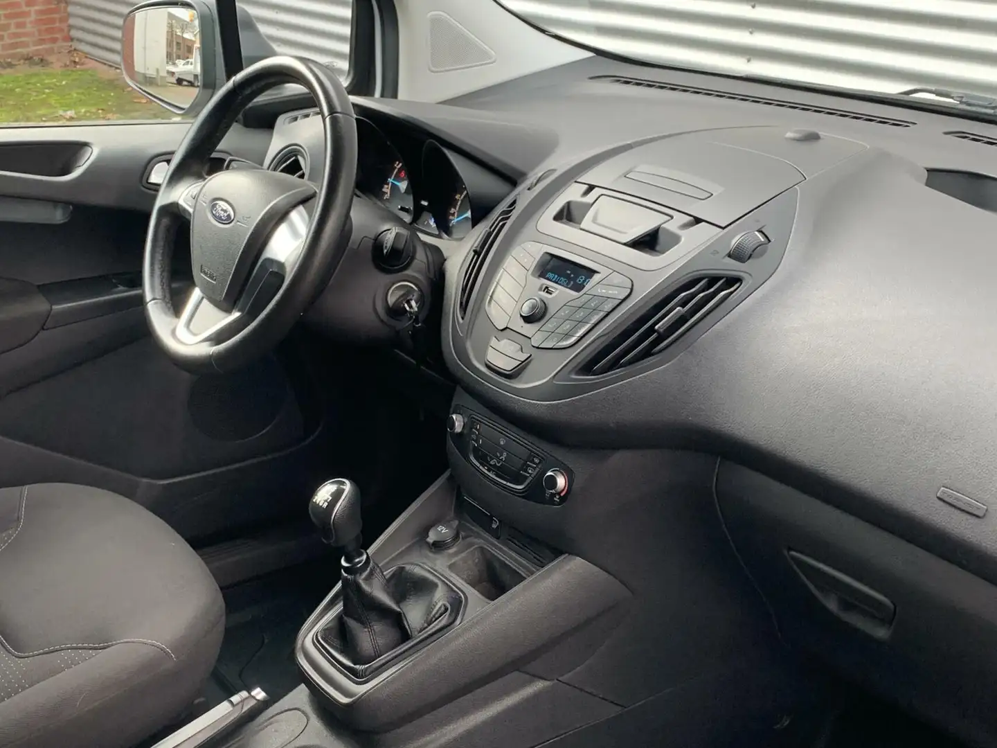 Ford Transit Courier 1.0 Benzine Aux Usb Airco Benzine 2019 Eerste Eige Wit - 2
