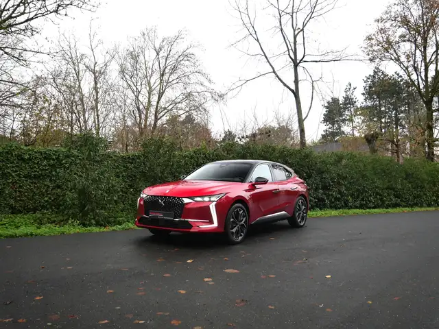 DS Automobiles DS 4 Rivoli E-Tense 225PK, 360°, Pano, Focal,...