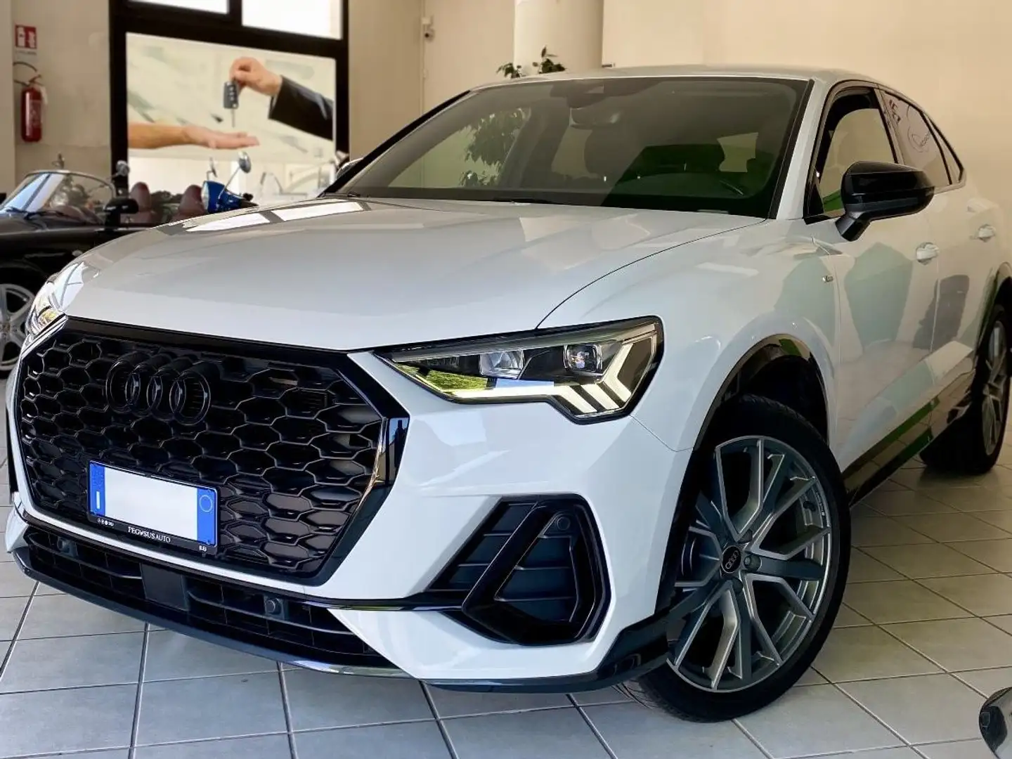 Audi Q3 Sportback 35 2.0 tdi S line edition s-tronic Weiß - 2