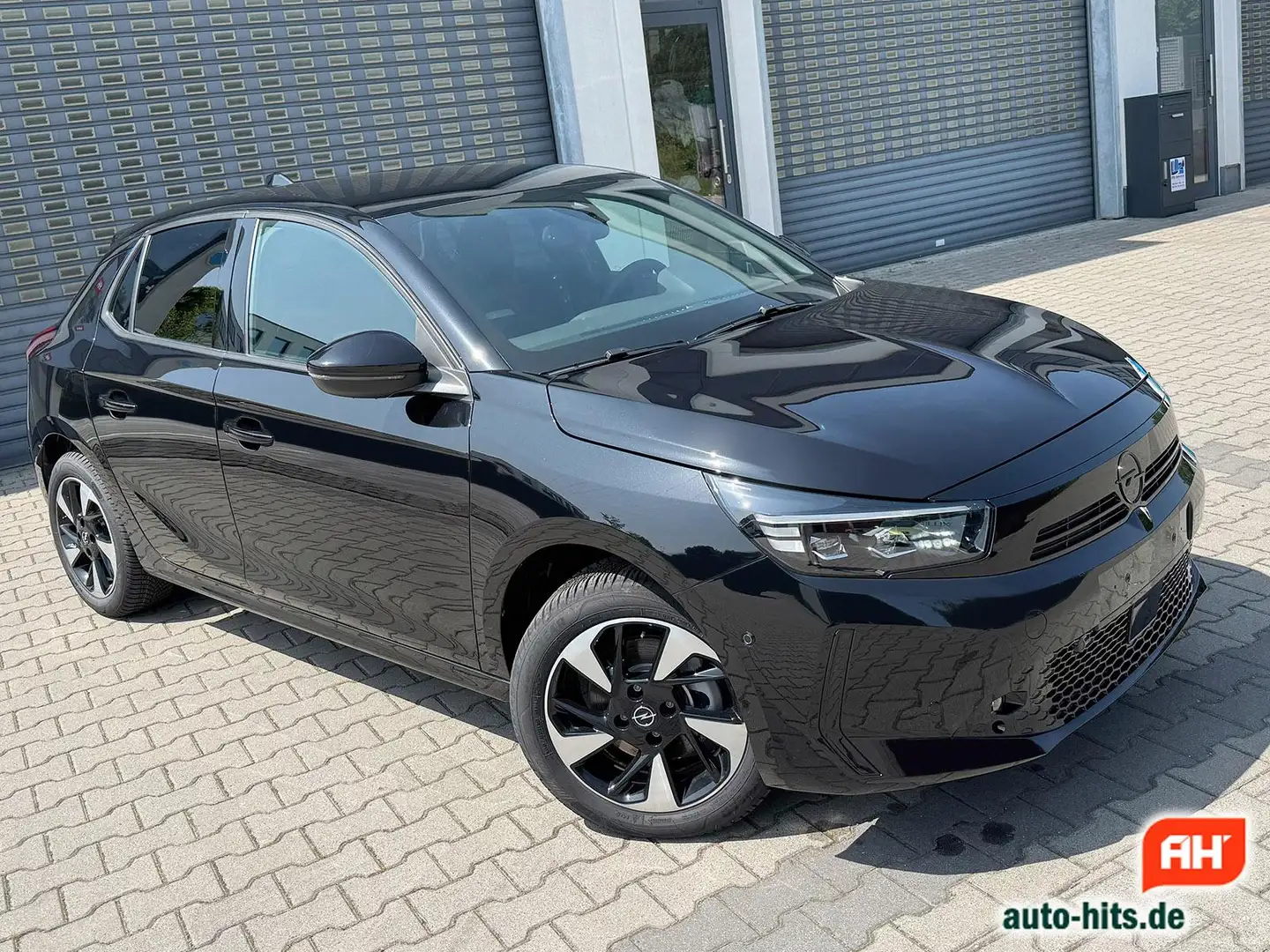 Opel Corsa -e GS Navigation ACC Apple Technologie Paket Schwarz - 2