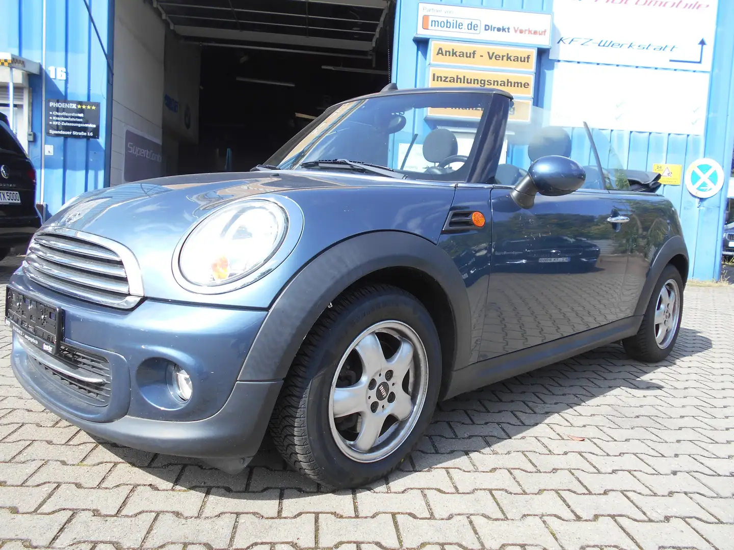 MINI Cooper Cabrio Cooper Blau - 1