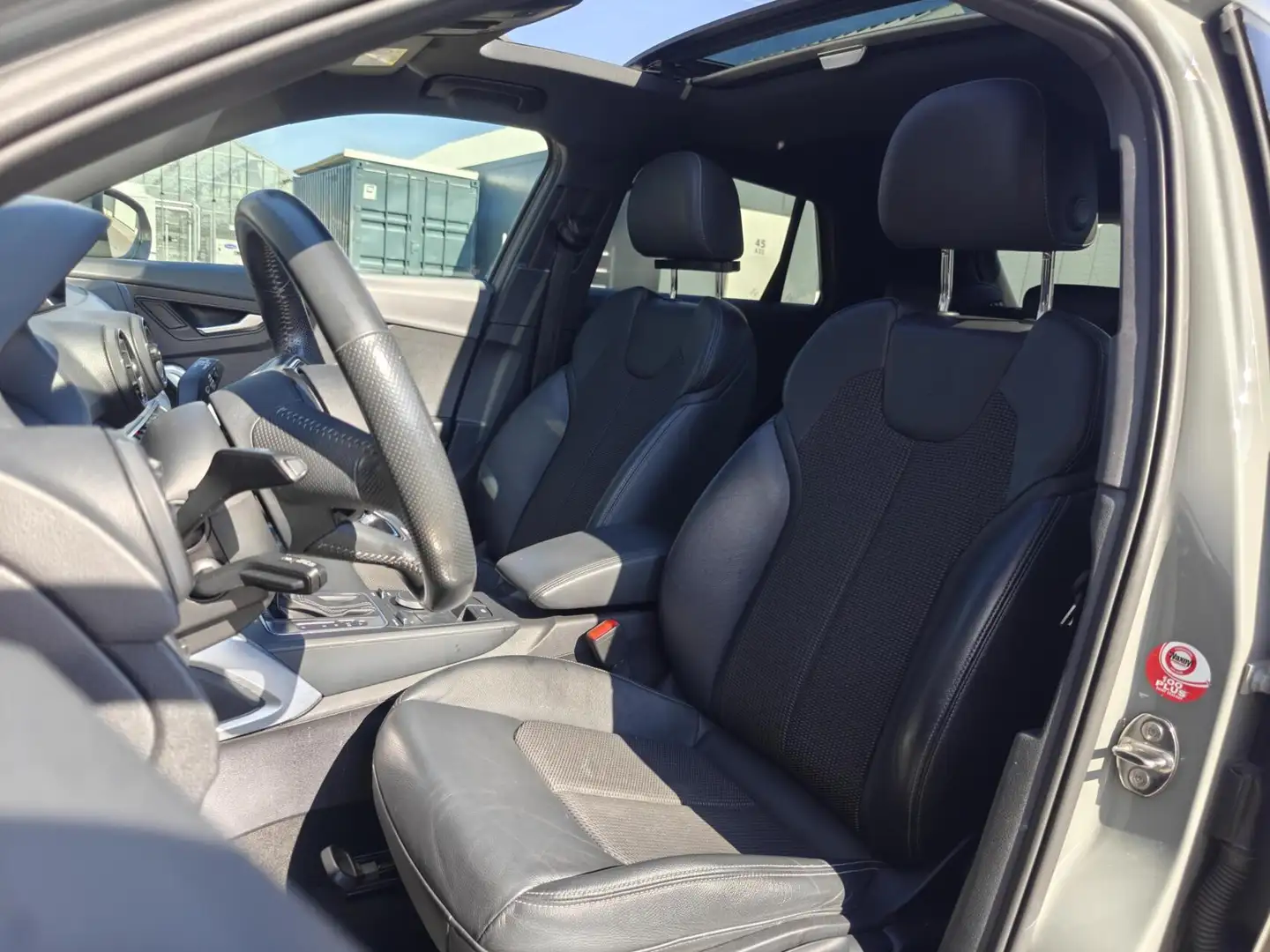 Audi Q2 2.0 TDI quattro Sport Pro Line S Grau - 2