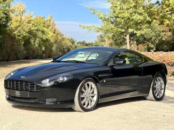 V12 Boîte Manuelle - Coupé
