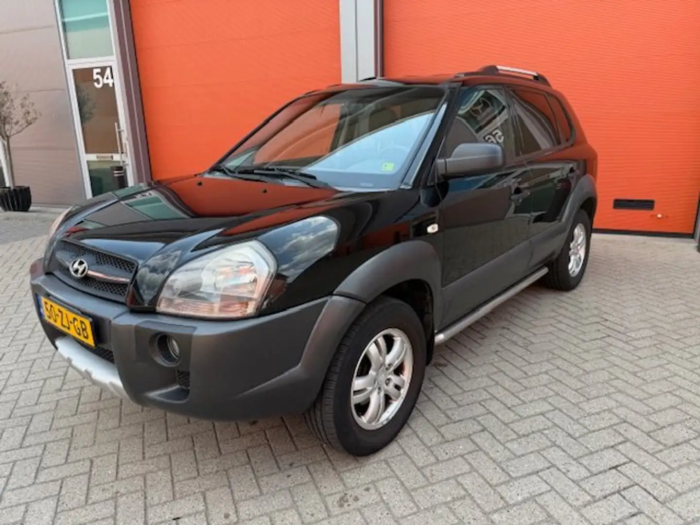 Hyundai TUCSON 2.0i Dynamic Cross Czarny - 1