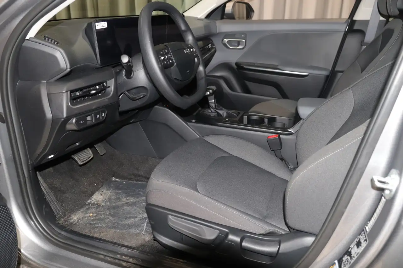 Kia K4 photo Kia K4