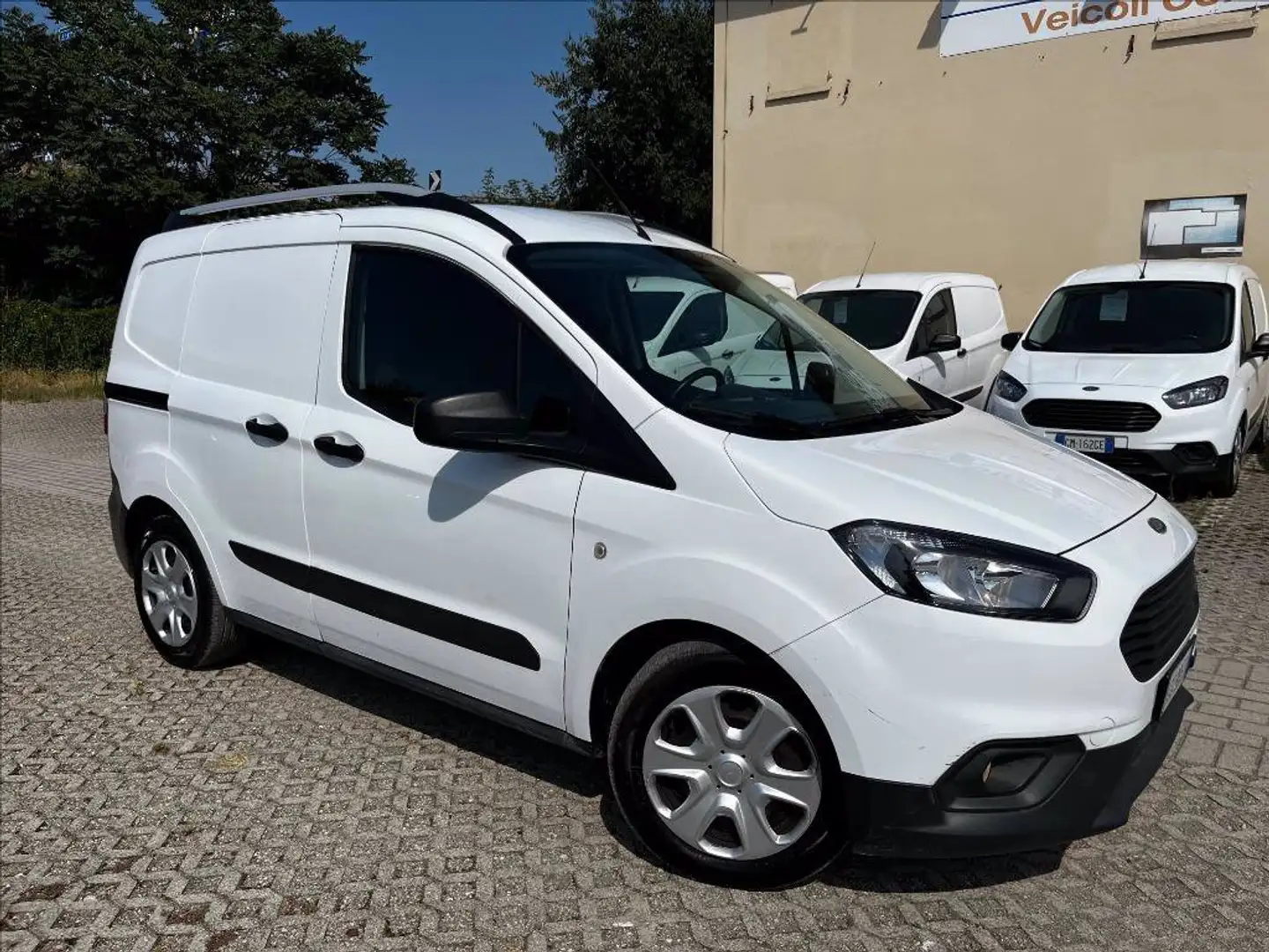 Ford Transit Courier 1.0 ecoboost 100cv S&S Trend my20 Bianco - 1