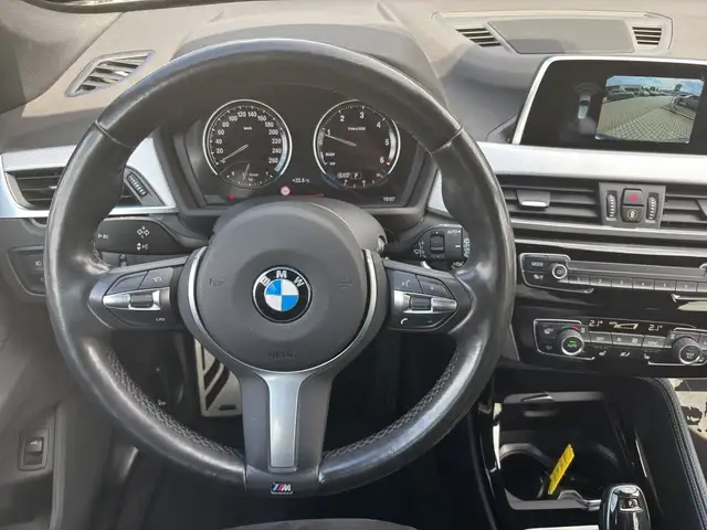 BMW X1 view 9