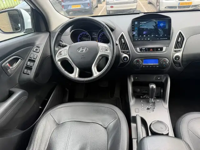 Hyundai Ix35 view 2