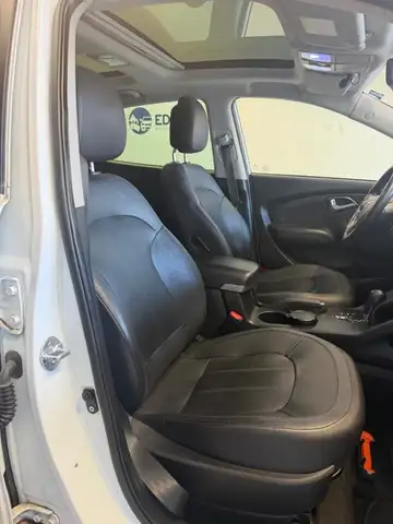 Hyundai Ix35 view 10