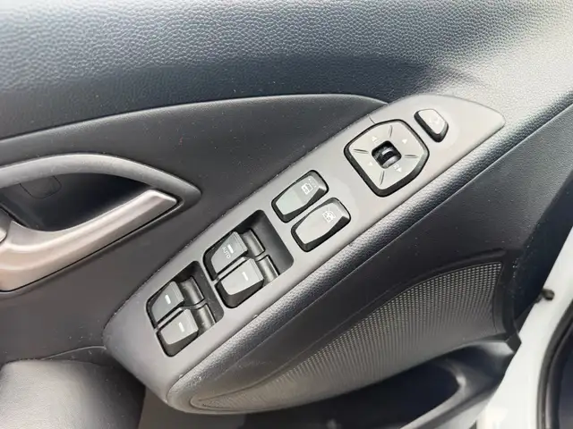 Hyundai Ix35 view 23