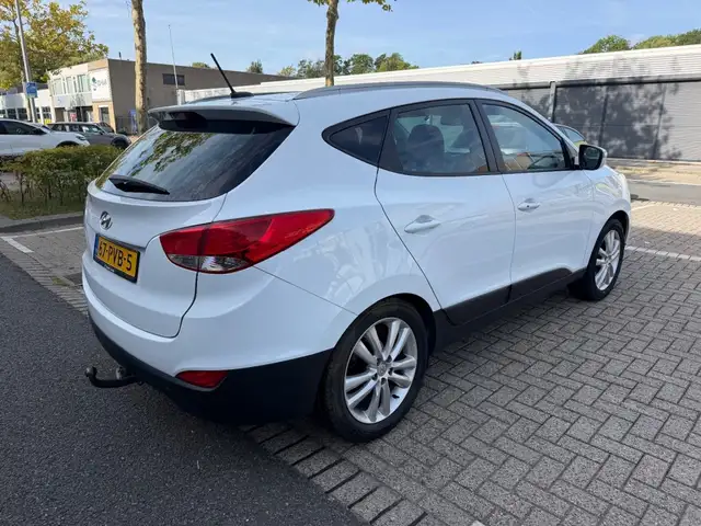 Hyundai Ix35 view 6