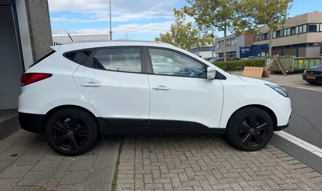 Hyundai Ix35 view 17