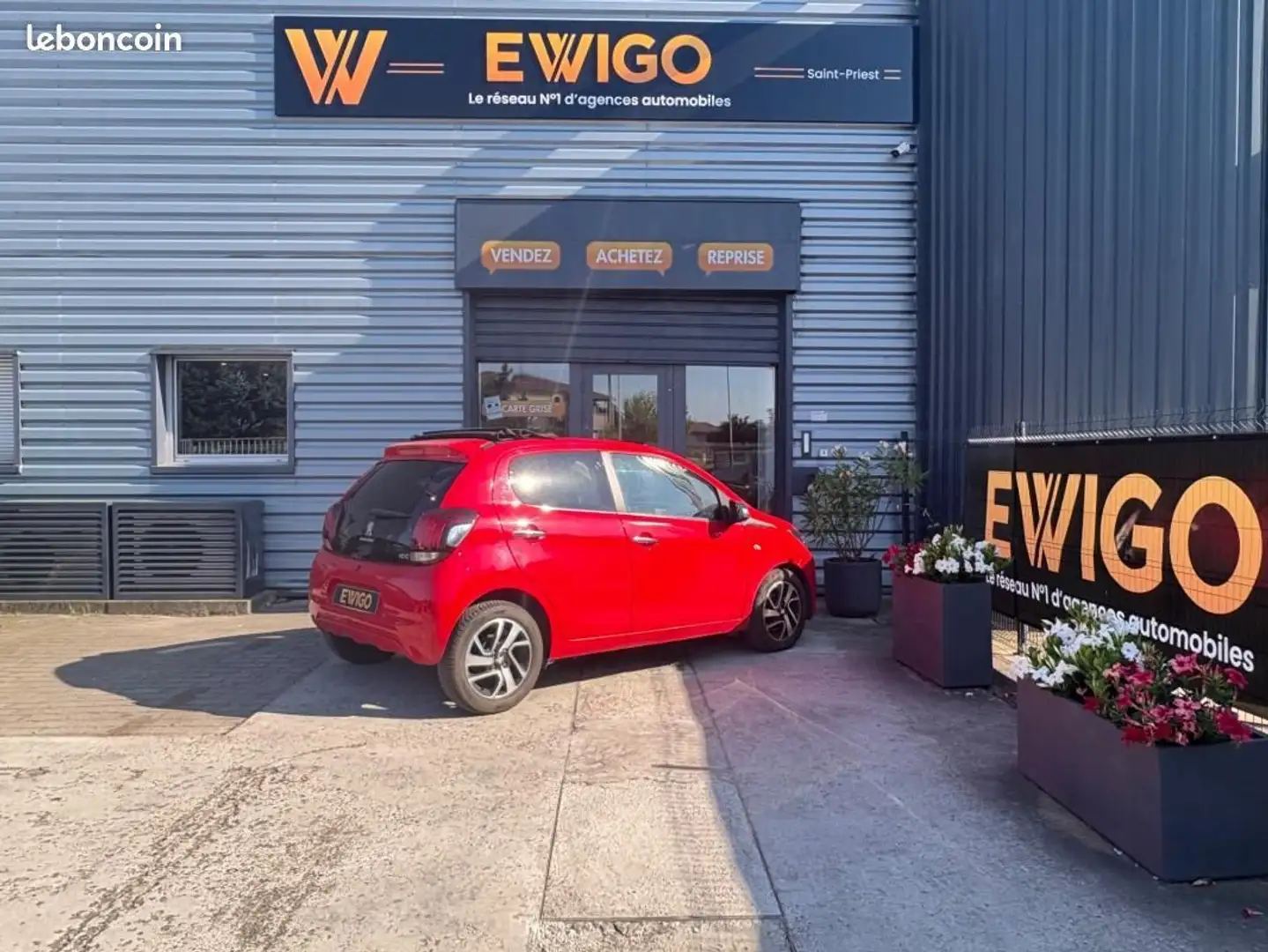 Peugeot 108 1.2 VTI 82ch TOIT OUVRANT- CAMERA DE RECUL Rouge - 2