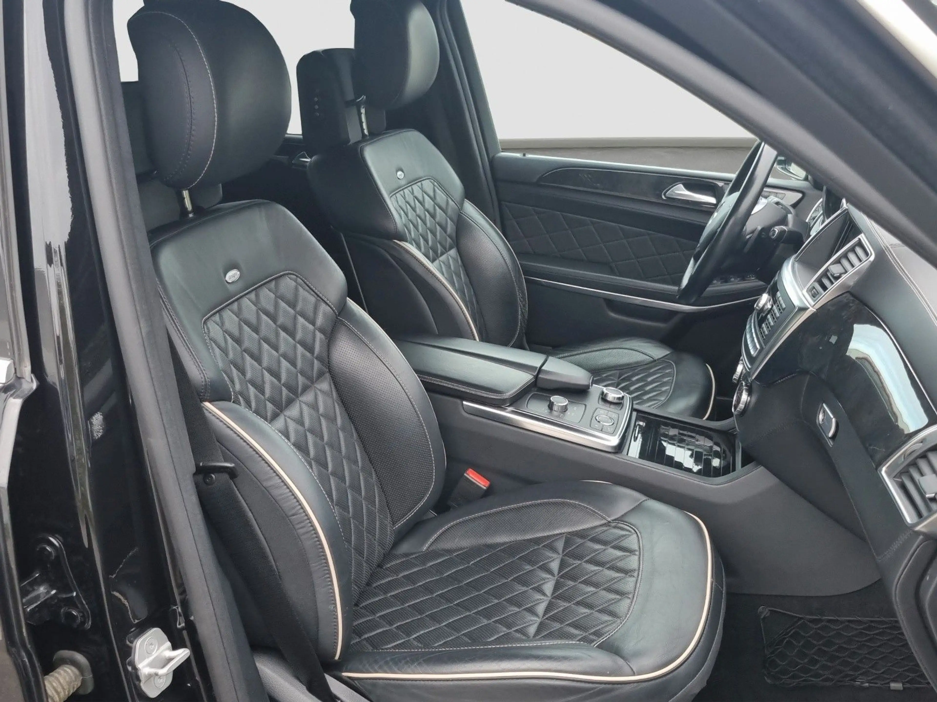 Mercedes-Benz GL 350 GL350 BlueTec 4x4 AMG-Optik TÜV/SERVICE/GARANTIE — photo 10