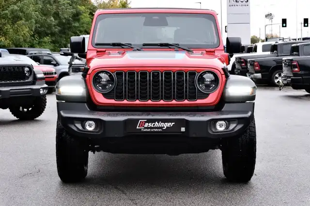 Jeep Wrangler view 2