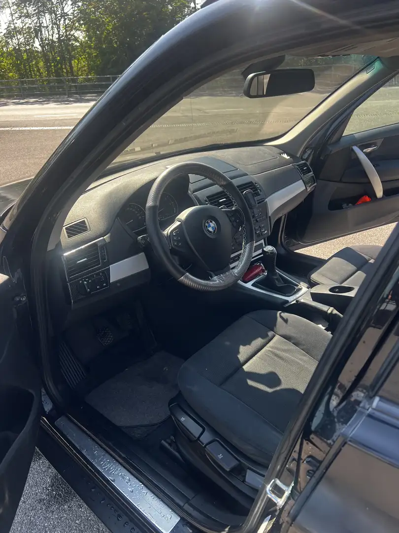 BMW X3 2.0d Attiva - 2