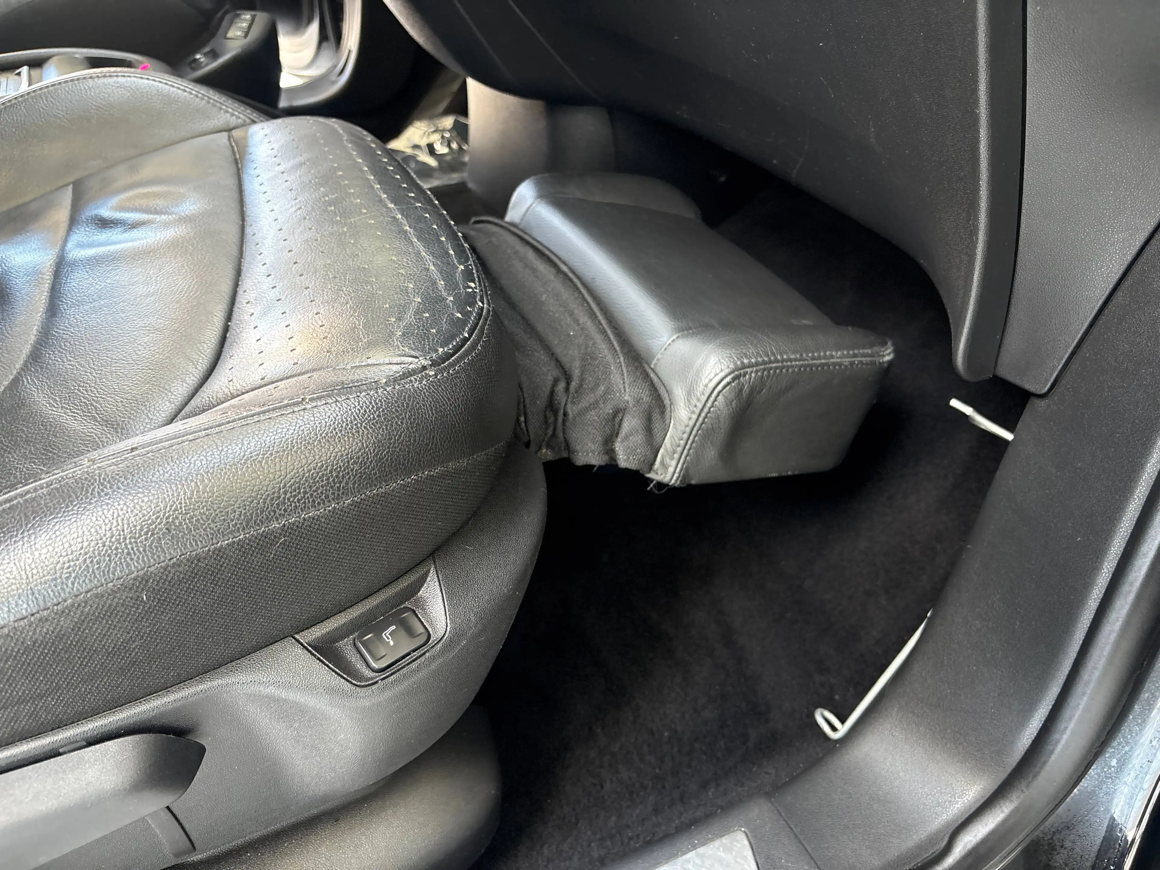Citroen Grand C4 Picasso 2.0 HDi *EXCLUSIVE * CUIR * GPS * CAMERA * PDC * JANTES * EURO 6* — photo 14