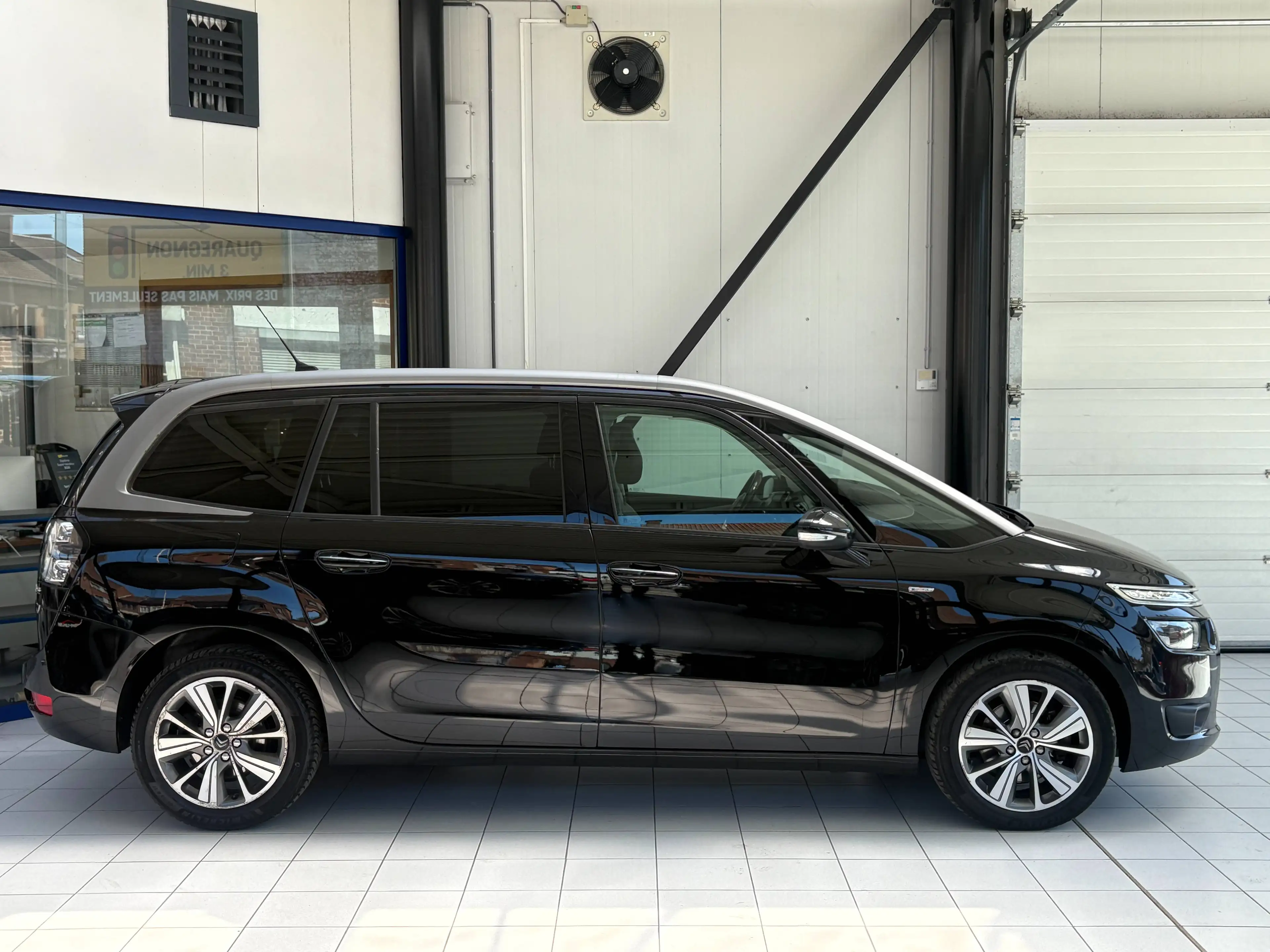 Citroen Grand C4 Picasso 2.0 HDi *EXCLUSIVE * CUIR * GPS * CAMERA * PDC * JANTES * EURO 6* — photo 6