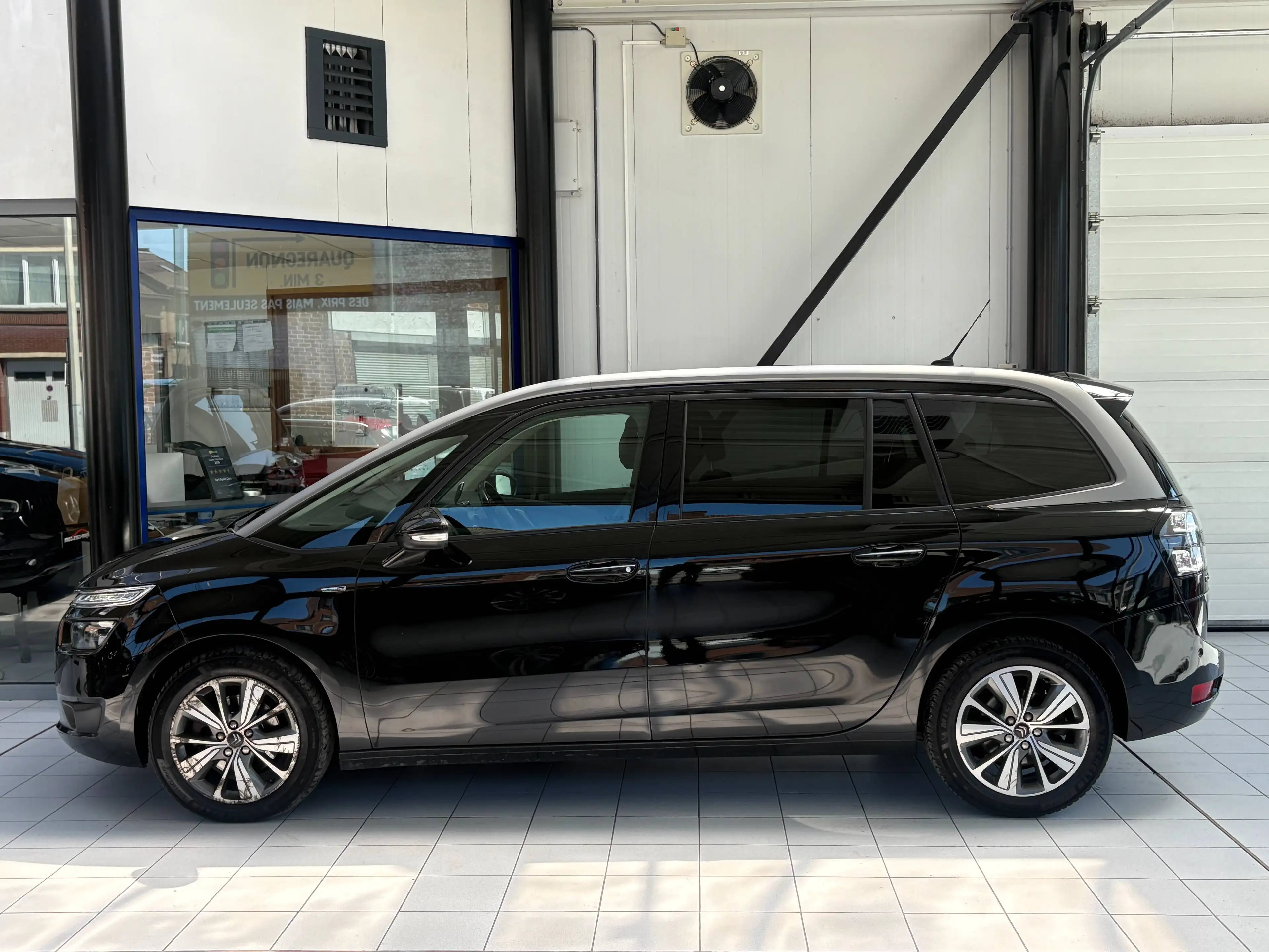 Citroen Grand C4 Picasso 2.0 HDi *EXCLUSIVE * CUIR * GPS * CAMERA * PDC * JANTES * EURO 6* — photo 2