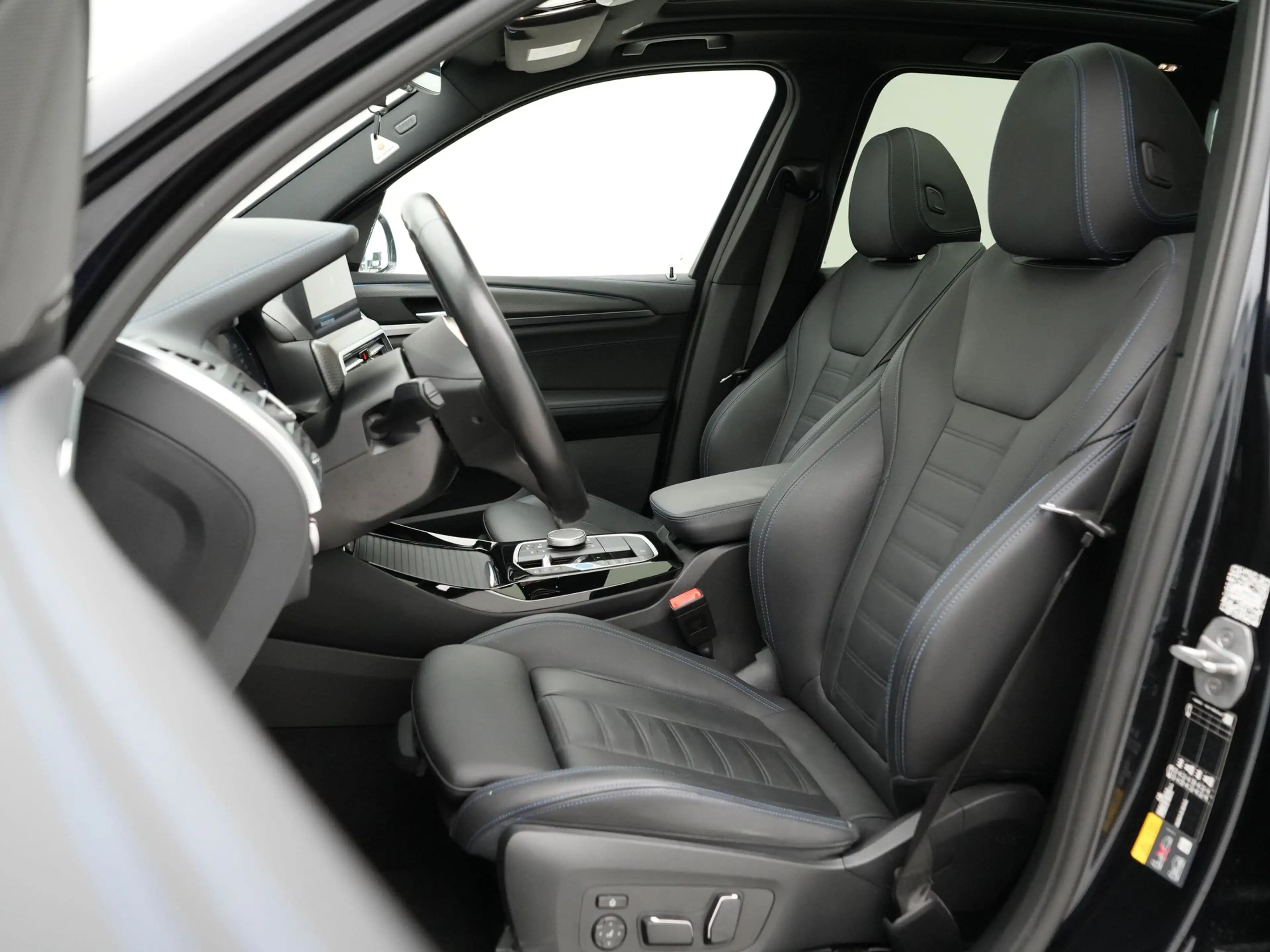 BMW iX3 High Executive 80 kWh M-Sport Accu conditie 100% — photo 4
