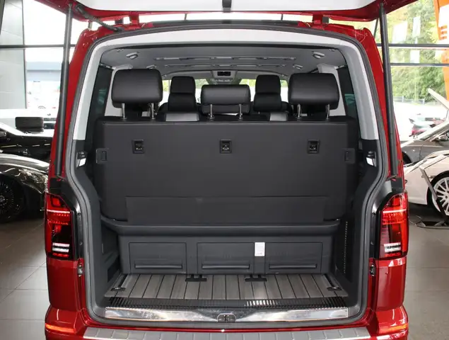 Volkswagen Multivan view 7
