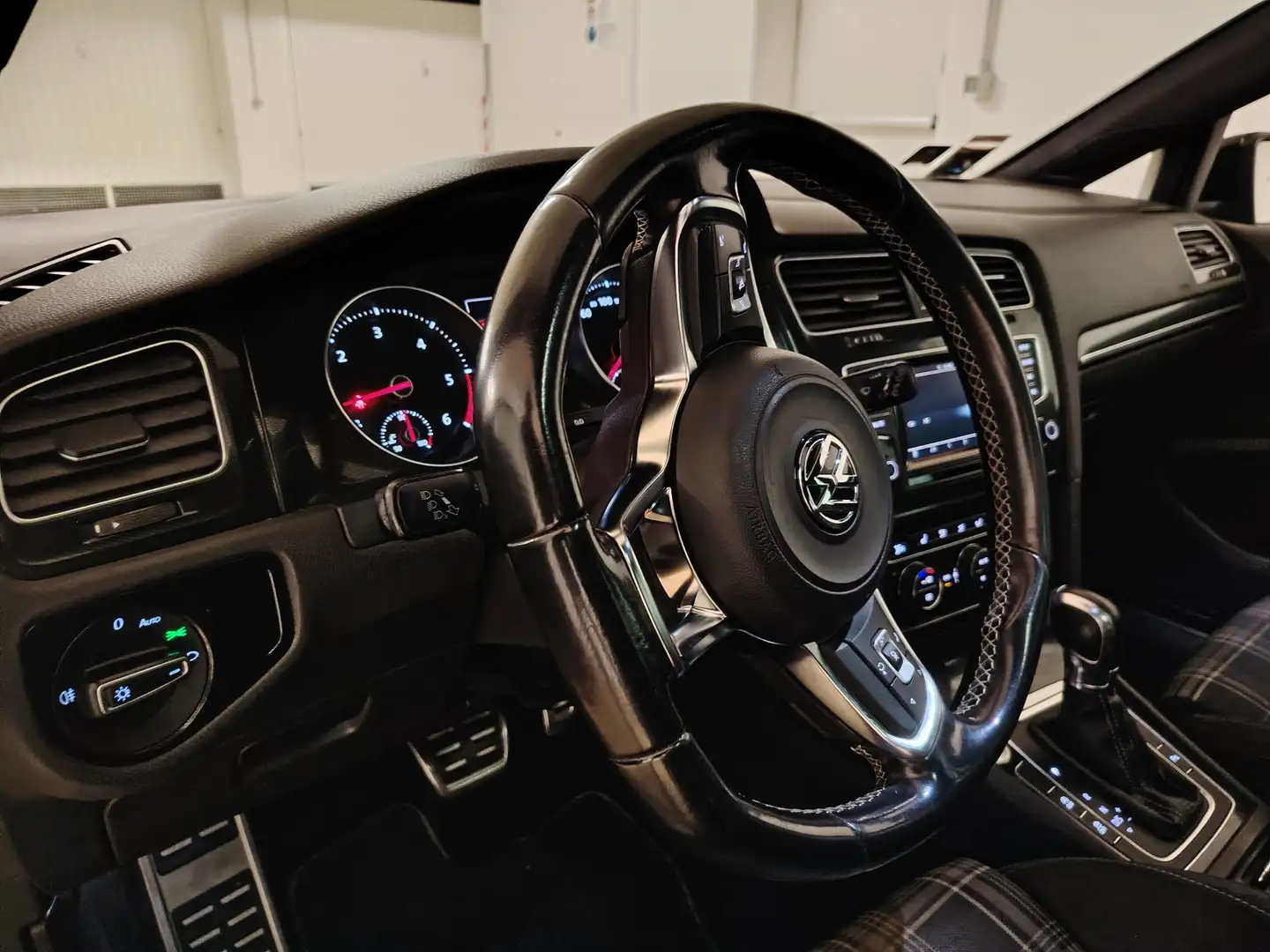 Volkswagen Golf GTD Noir - 1