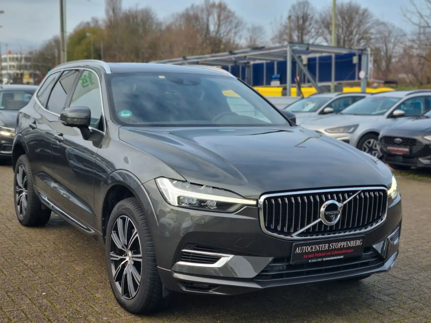 Volvo XC60 Inscription AWD/Pano/Navi/Leder/AHK/Garanti Grijs - 1