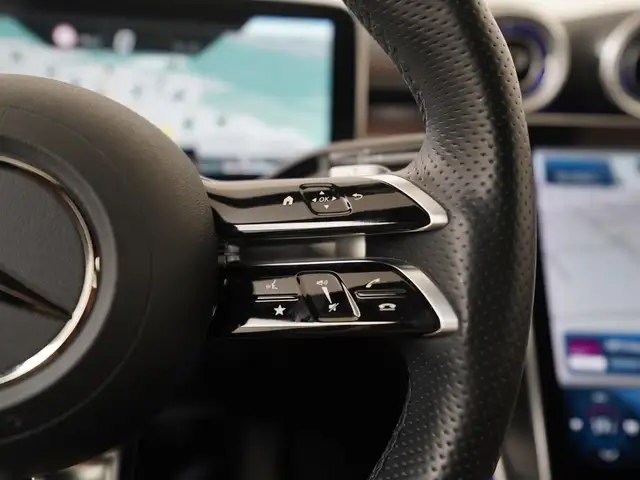Mercedes-Benz C-Class view 10