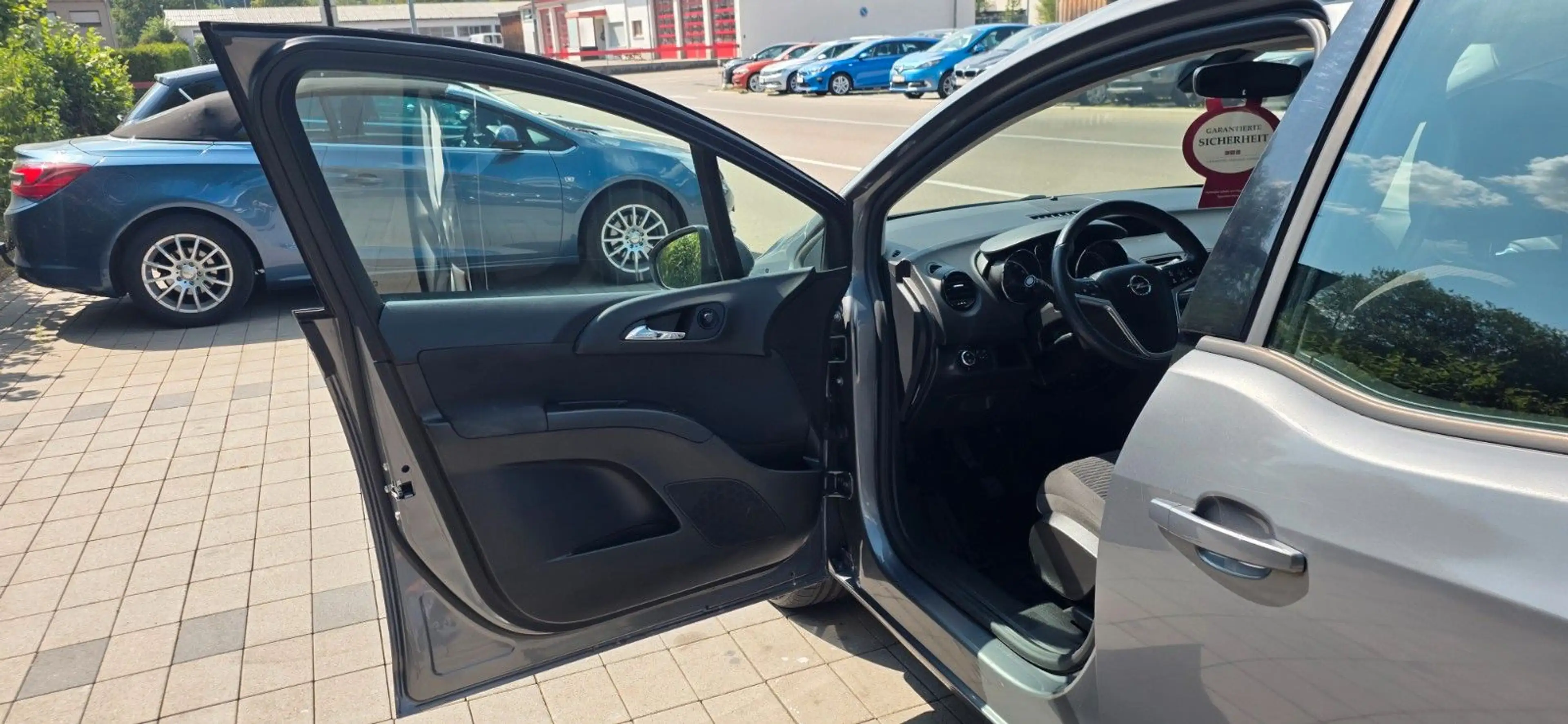 Opel Meriva B Drive*TÜV-NEU*KLIMA*TMP* — photo 10