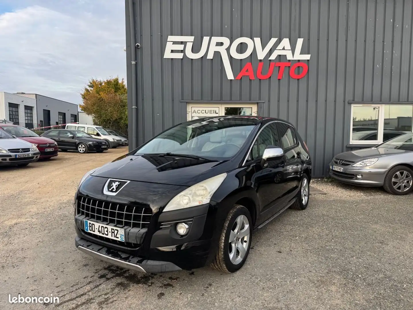 Peugeot 3008 2.0 HDi 150 cv Noir - 1