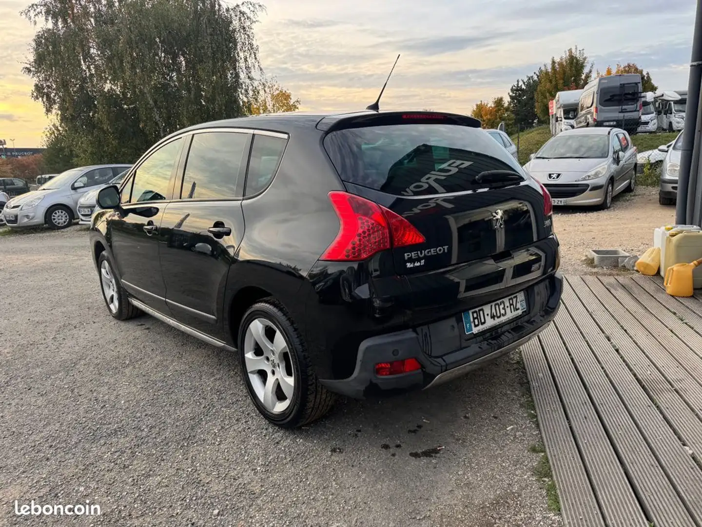 Peugeot 3008 2.0 HDi 150 cv Noir - 2