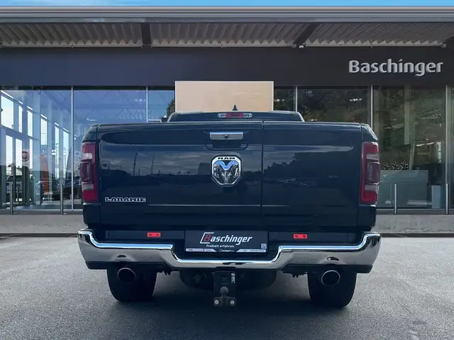 Dodge RAM LKW Quad Cab Laramie V8 6-SITZER Ansicht 4