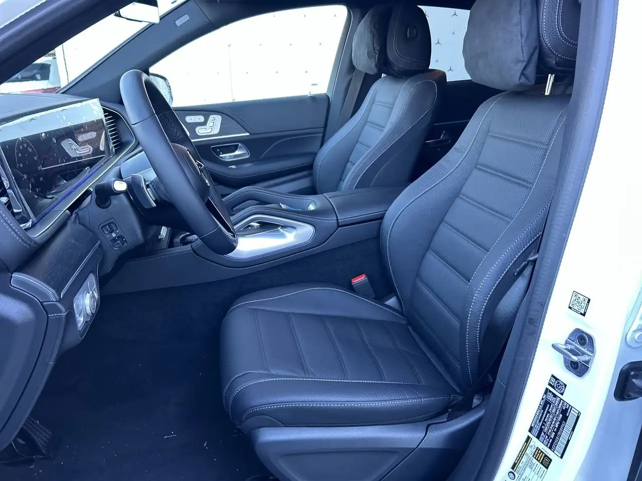 Mercedes-Benz GLE снимка Mercedes-Benz GLE