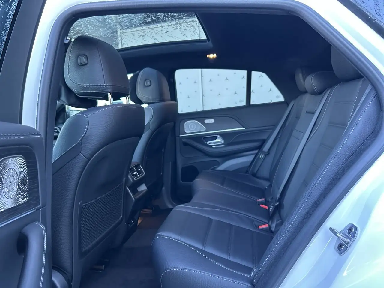 Mercedes-Benz GLE снимка Mercedes-Benz GLE