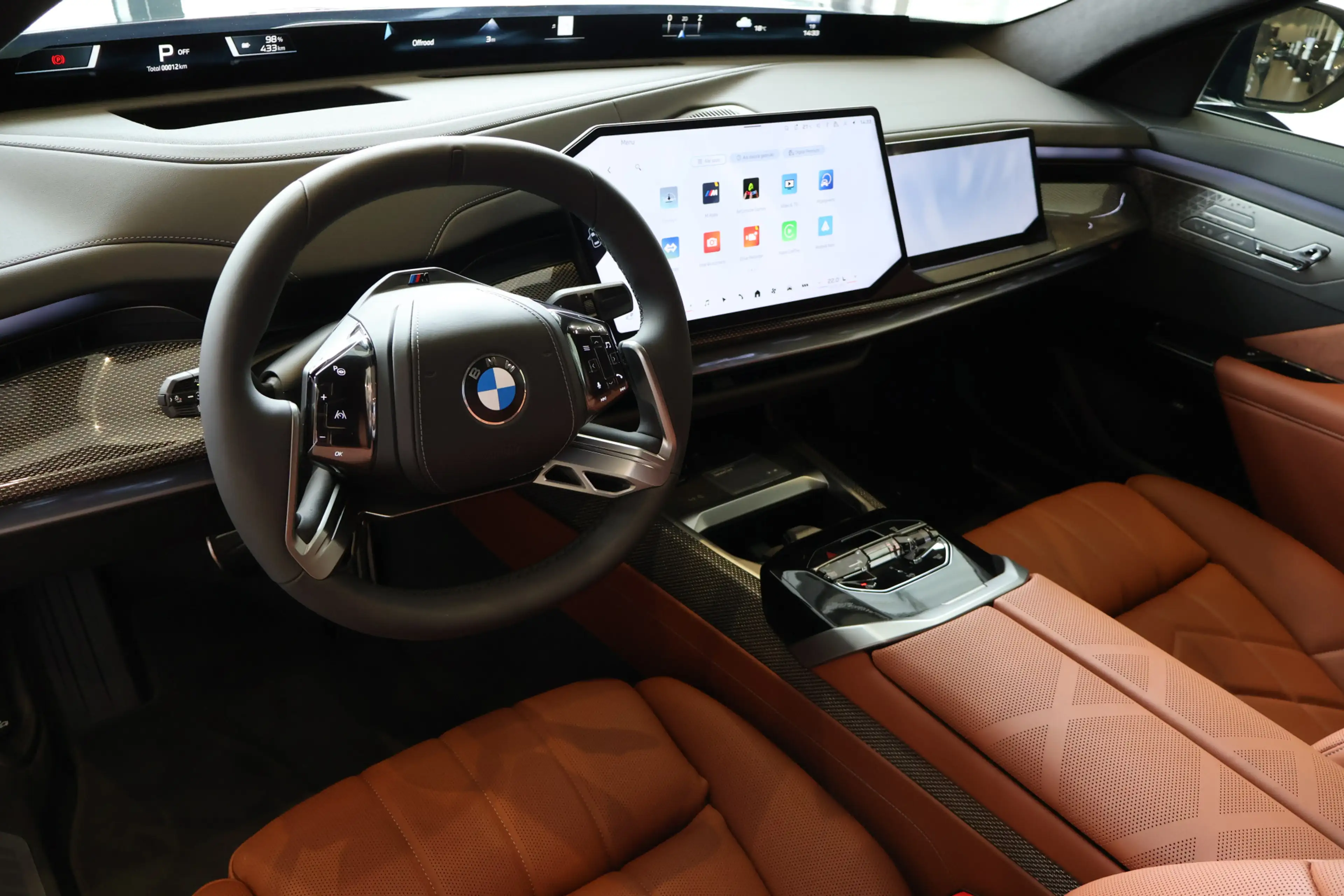 BMW i7 60 xDrive M Sport / Panoramadak Sky Lounge / Trekh — photo 7