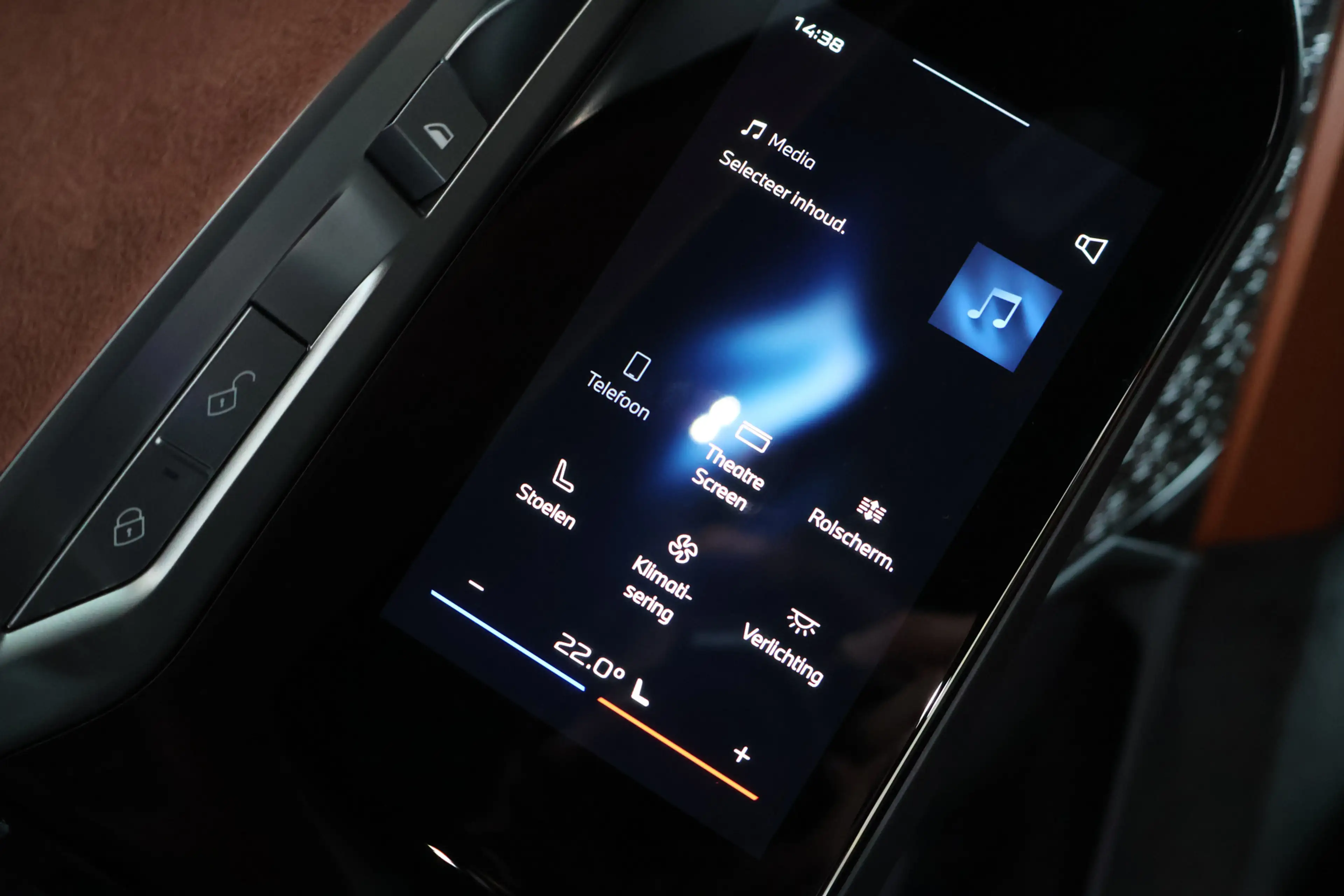BMW i7 60 xDrive M Sport / Panoramadak Sky Lounge / Trekh — photo 15