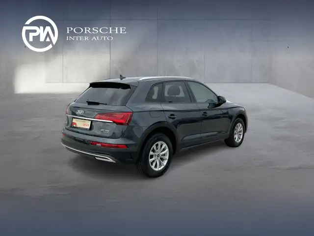 Audi Q5 view 5